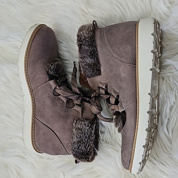 a.n.a Andes Brown Faux fur and Faux Suede Lace Up Rounded Toe Boots - Picture 4 of 14